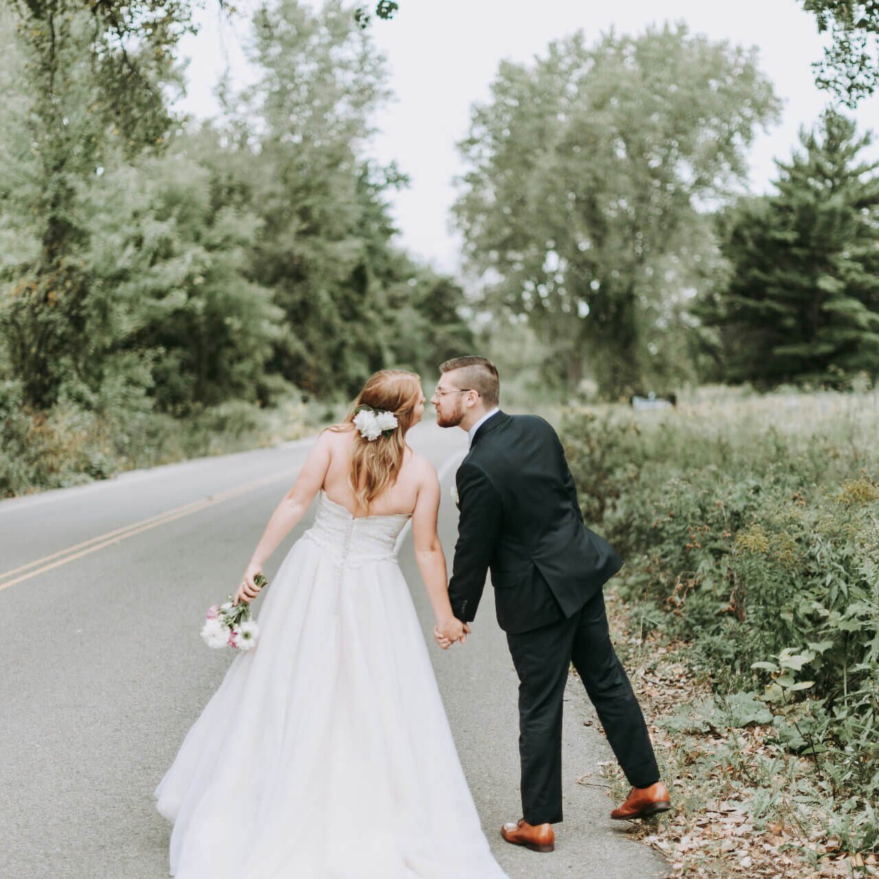 samantha-gades-PmmOZVgoD7o-unsplash